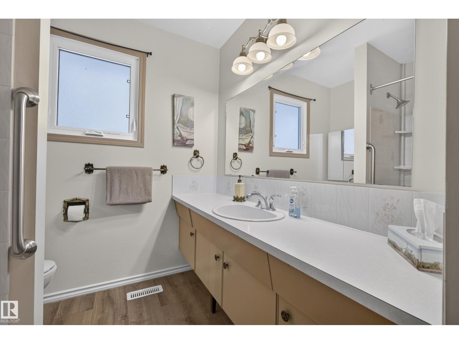 19 Belleville Avenue, photo 27