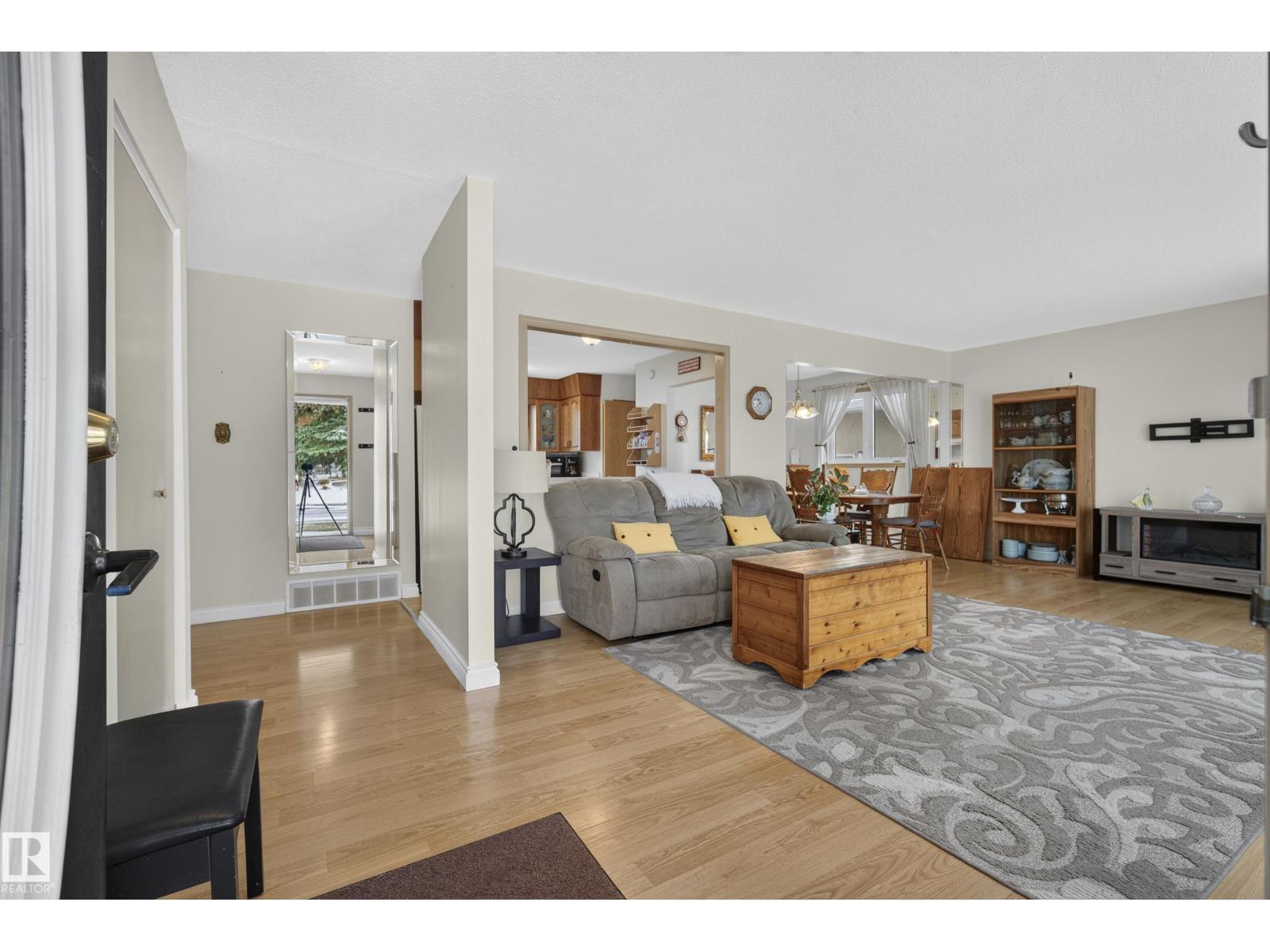19 Belleville Avenue, photo 9