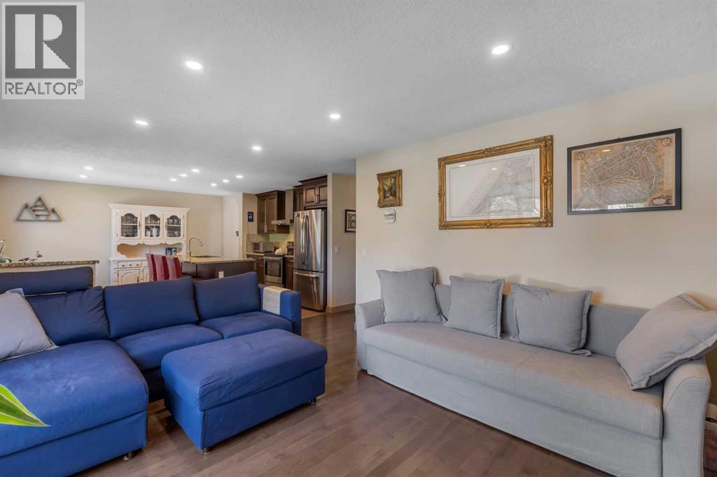 Property photograph 4 for MLS A2355217