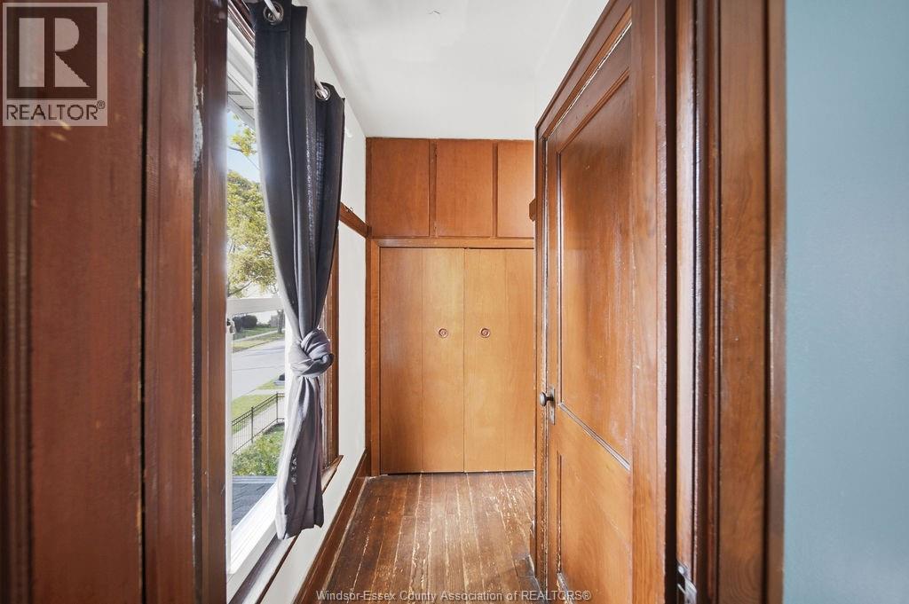 1046 LINCOLN - 27