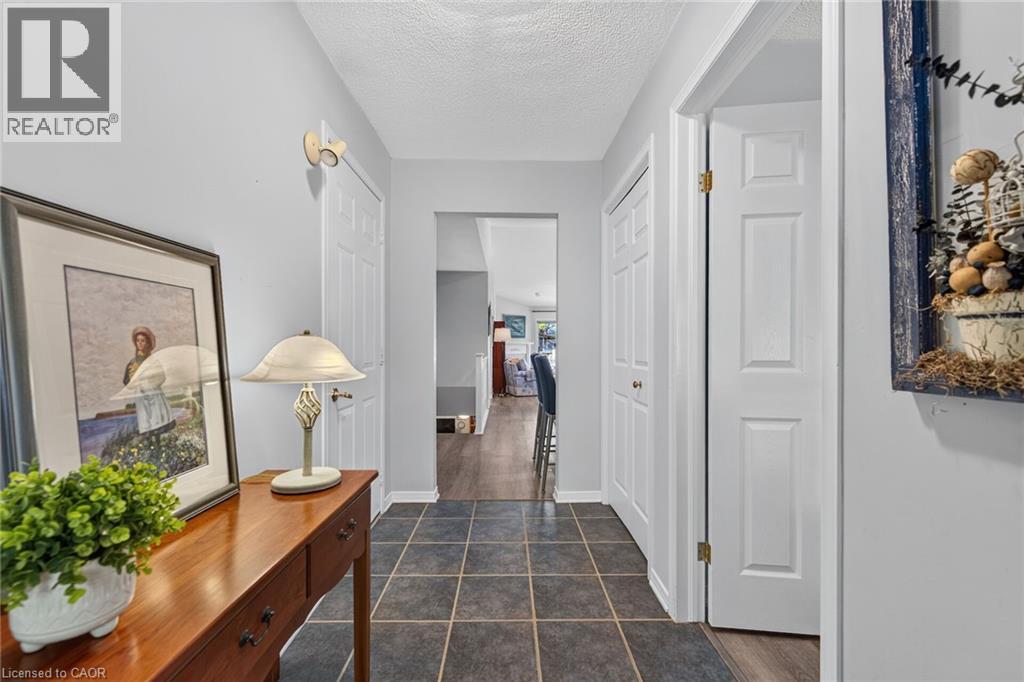 303 CENTRAL Avenue Unit# 5, Grimsby — photo 4