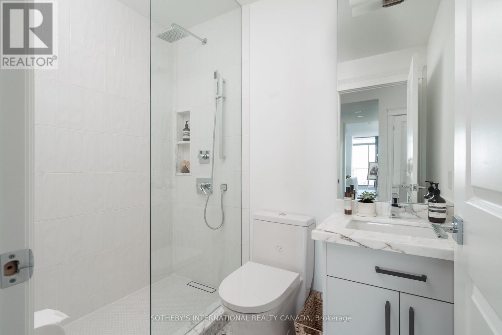 #2902 18 YORKVILLE AVENUE - 32