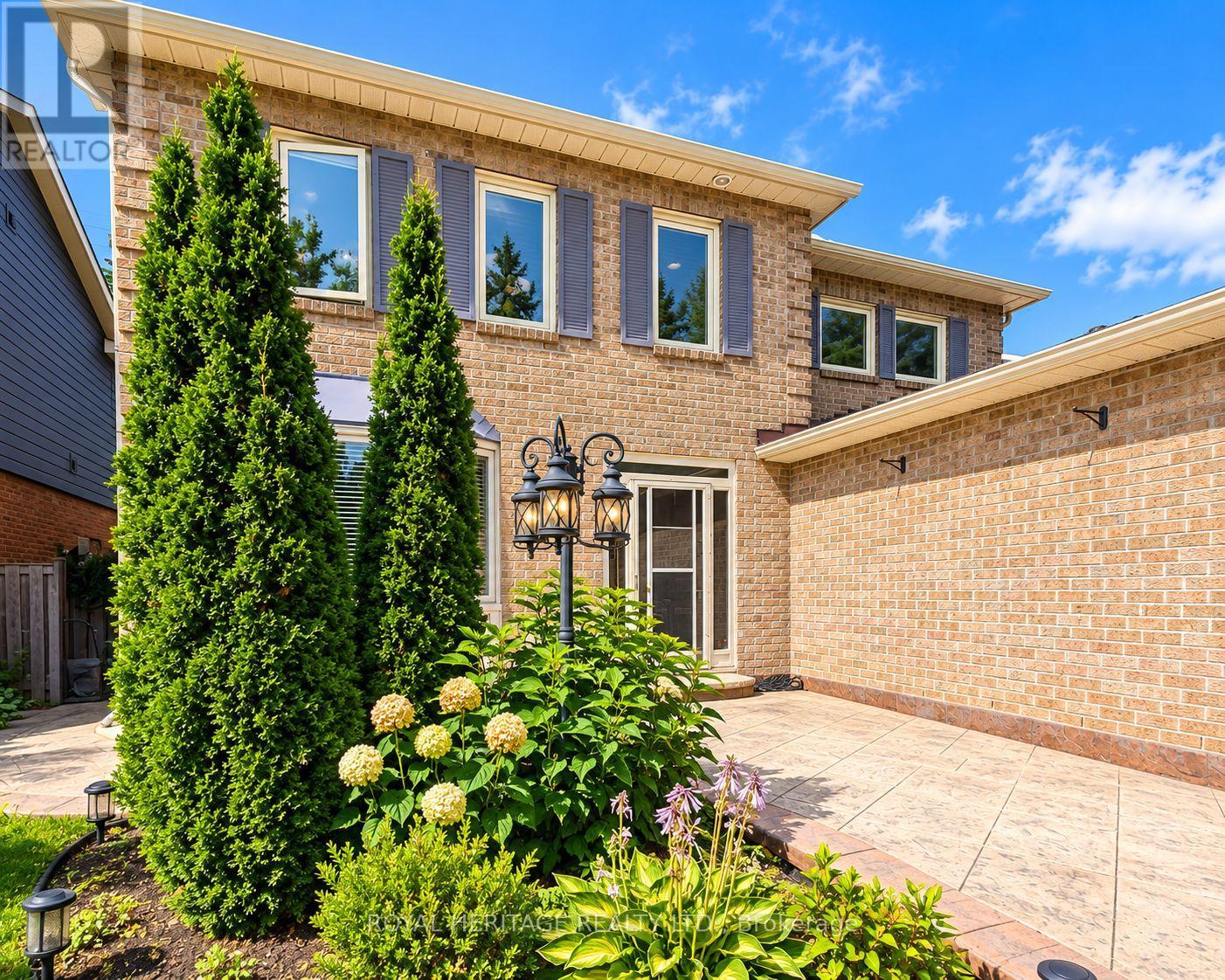 1221 FIELDSTONE CIRCLE - 3