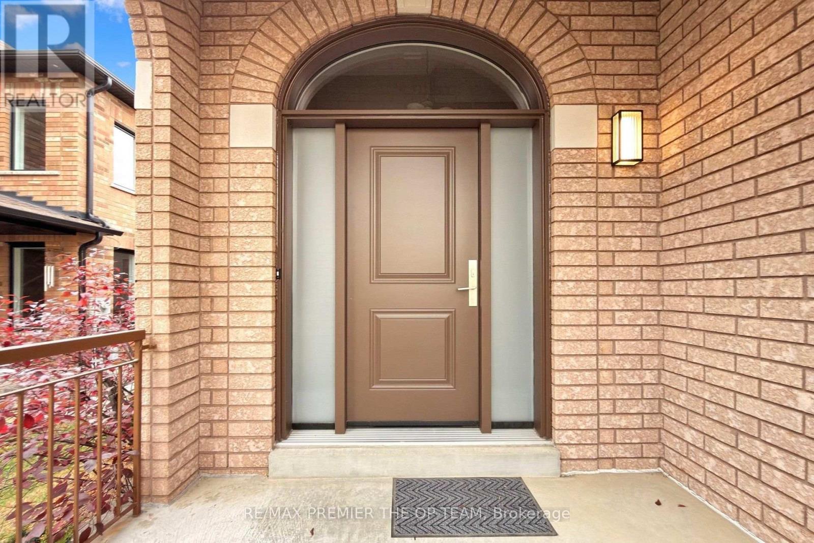 93 CACHET HILL CRESCENT, Vaughan (Sonoma Heights) — photo 2