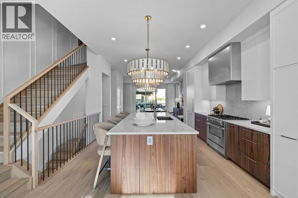 8 Greenwich Heath NW, Calgary — photo 14
