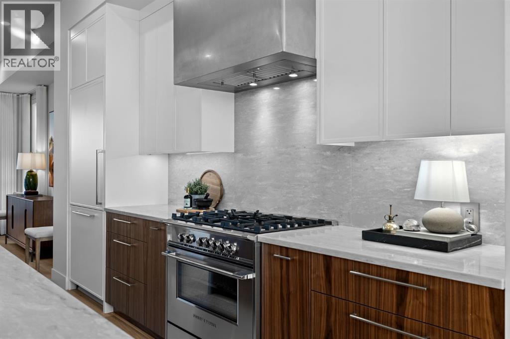 8 Greenwich Heath NW, Calgary — photo 15