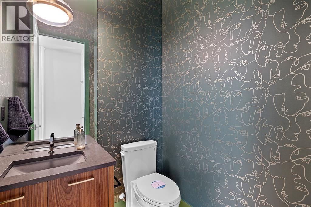 8 Greenwich Heath NW, Calgary — photo 25