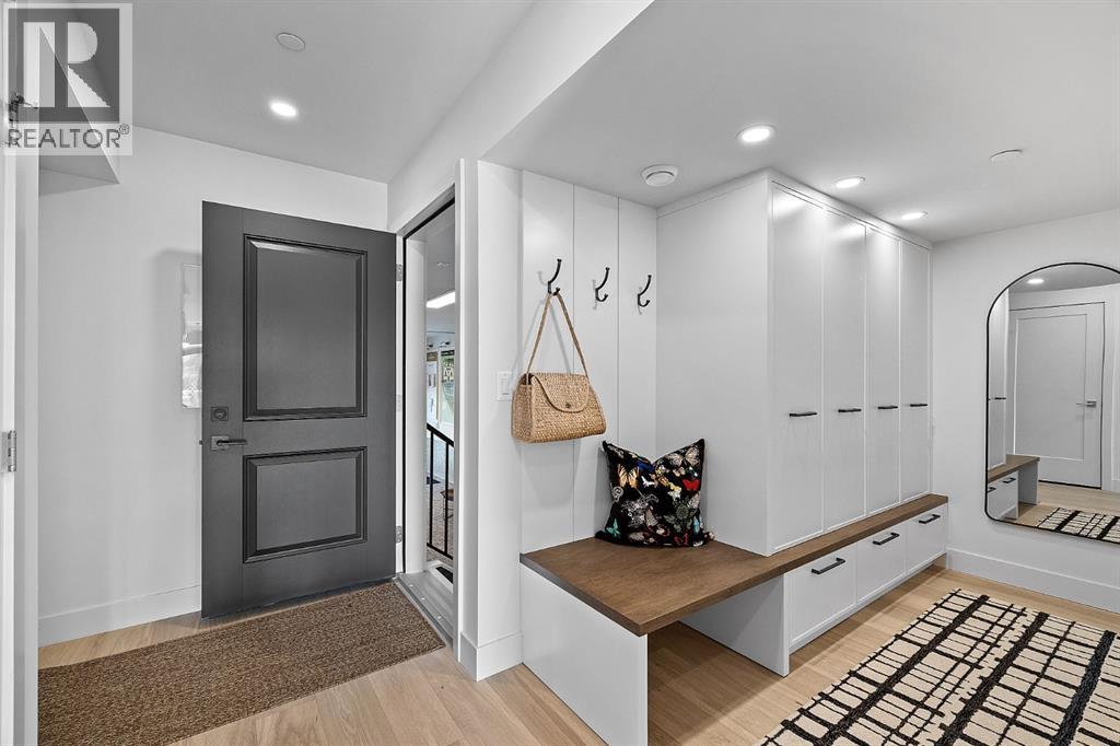 8 Greenwich Heath NW, Calgary — photo 8