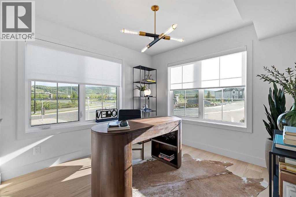 8 Greenwich Heath NW, Calgary — photo 10