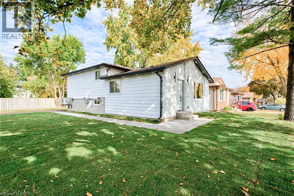 6 HILLSIDE Drive — photo 2