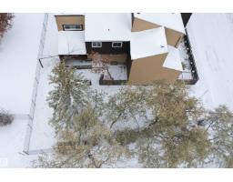 8003 27 AV NW, Edmonton