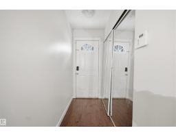 8003 27 AV NW, Edmonton — photo 4