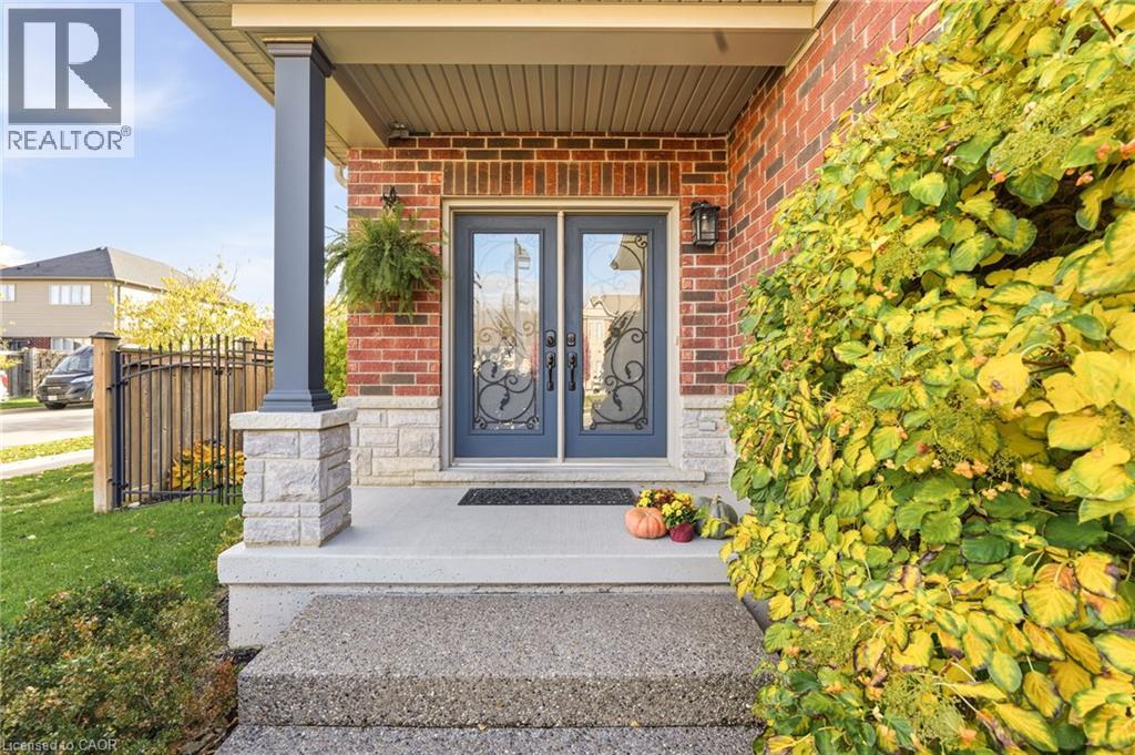 68 ROYAL WINTER Drive, Binbrook — photo 4