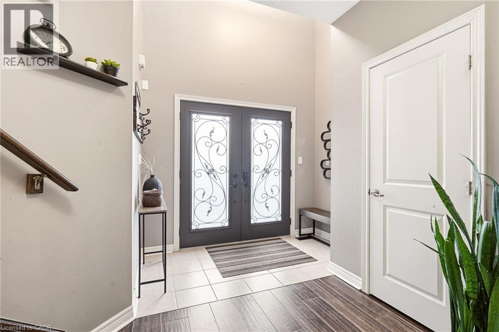 68 ROYAL WINTER Drive, Binbrook — photo 5