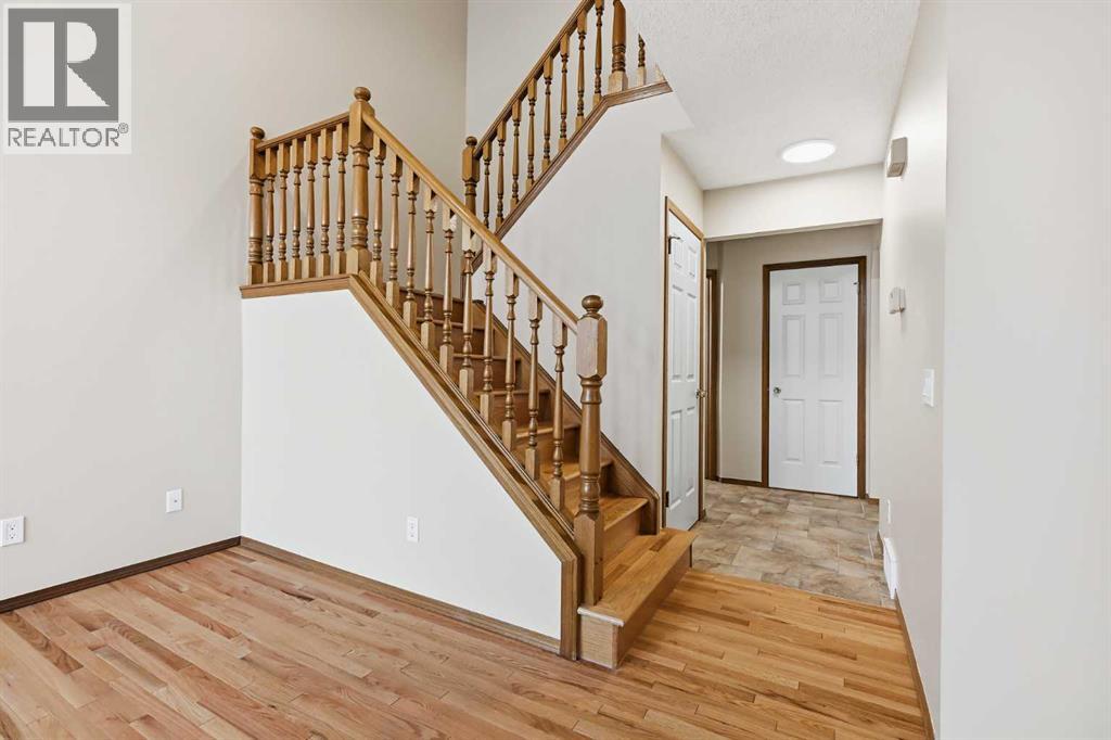 207 Riverside Way SE, Calgary — photo 18