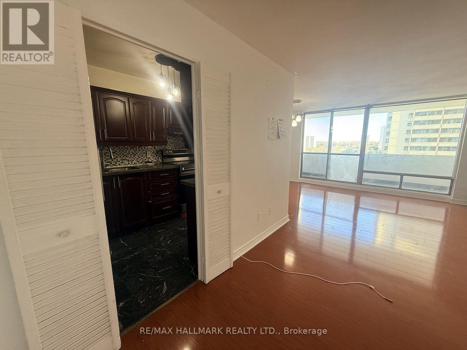 #1202 1 MASSEY SQUARE - 11