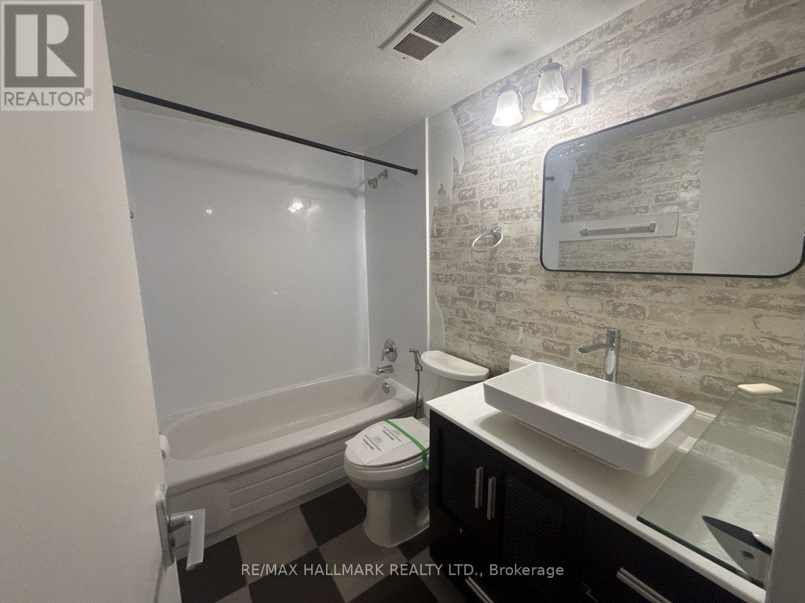#1202 1 MASSEY SQUARE - 19