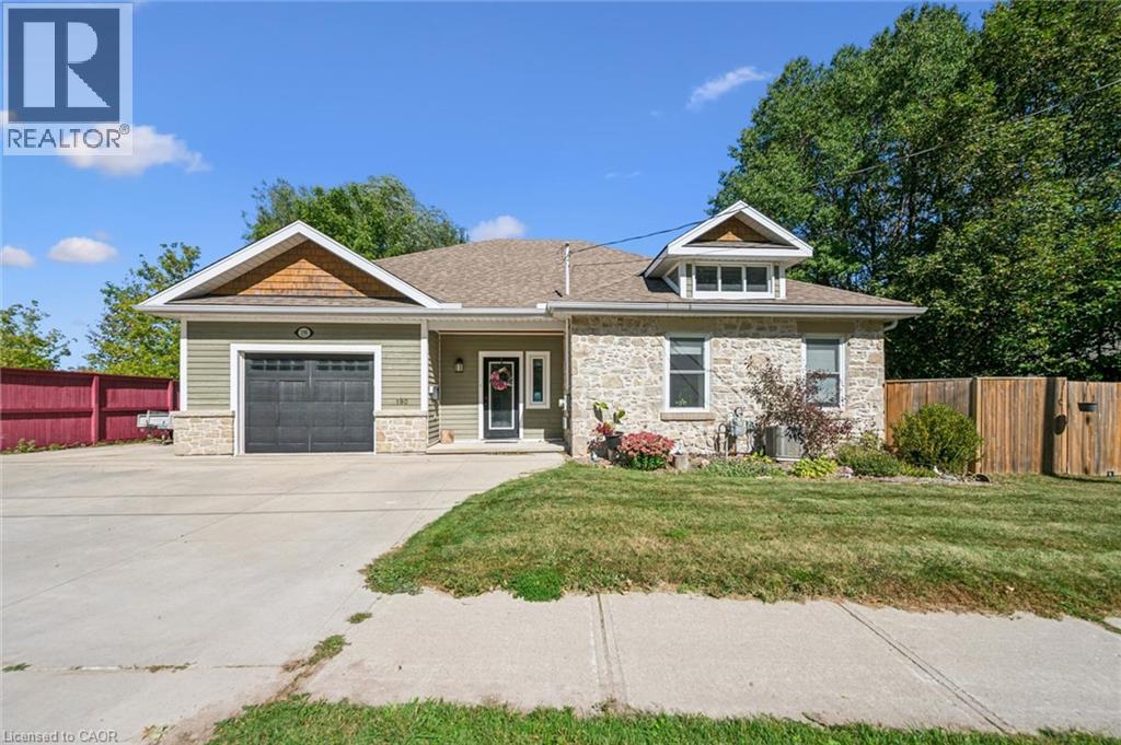 190 N Johnston Street N, photo 1 of 50