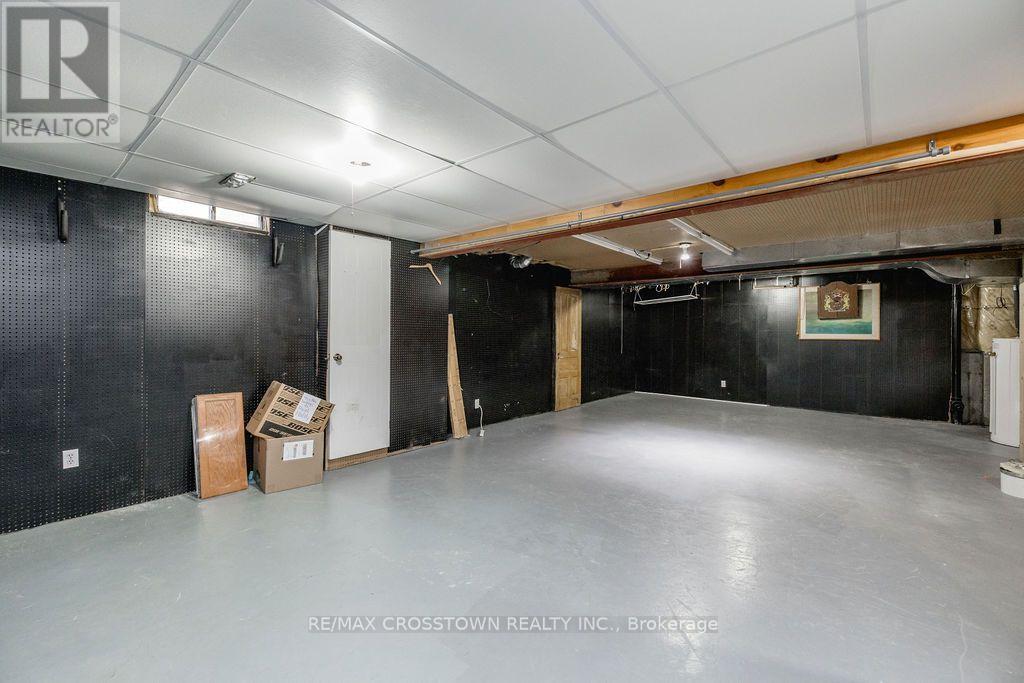 135 Cardinal Street, Barrie photo 28