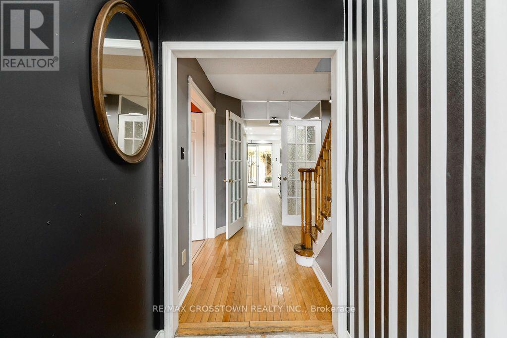 135 Cardinal Street, Barrie photo 3