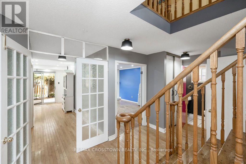 135 Cardinal Street, Barrie photo 4