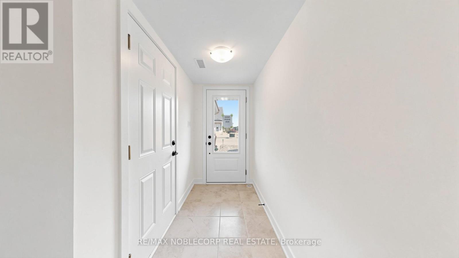 35 Flan Boulevard, Barrie photo 8