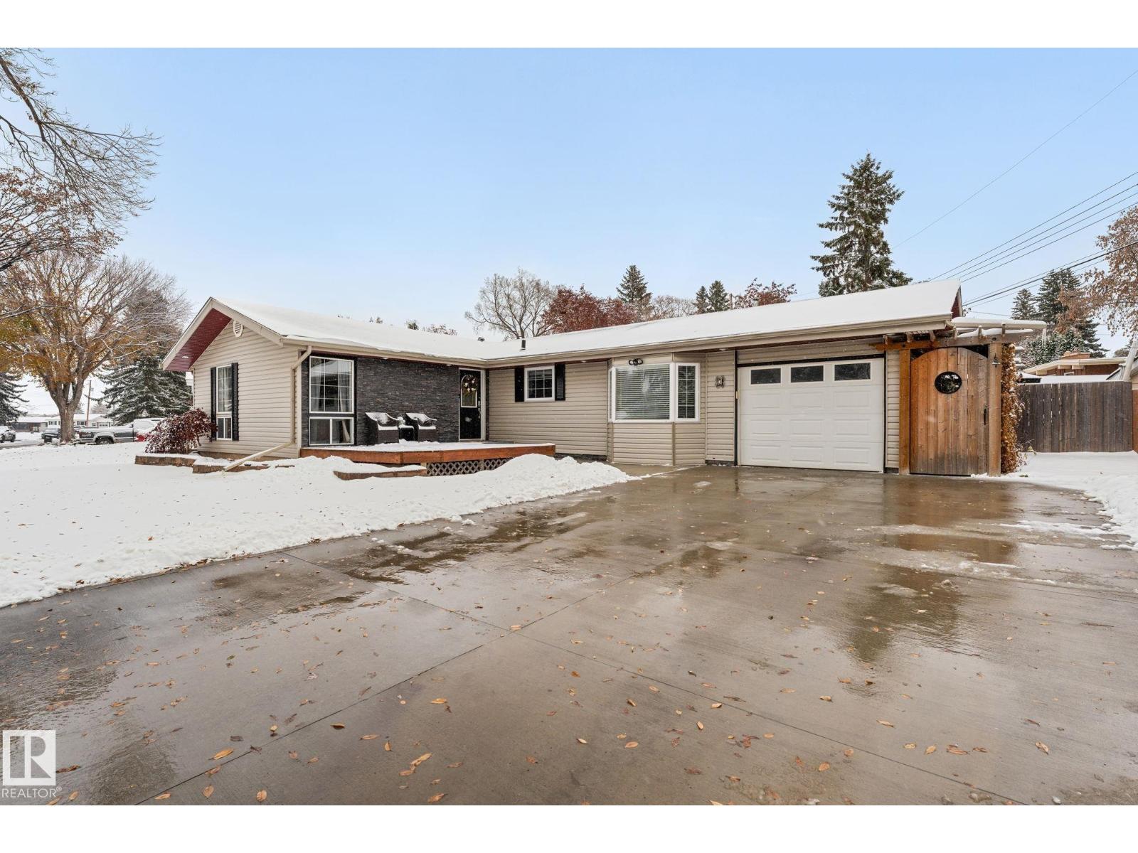 3 CYPRESS AV, Sherwood Park