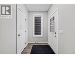 14607 24 Street NW, Calgary — photo 4