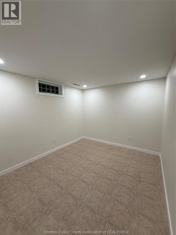 2449 ALEXANDRA AVENUE, Windsor — photo 12