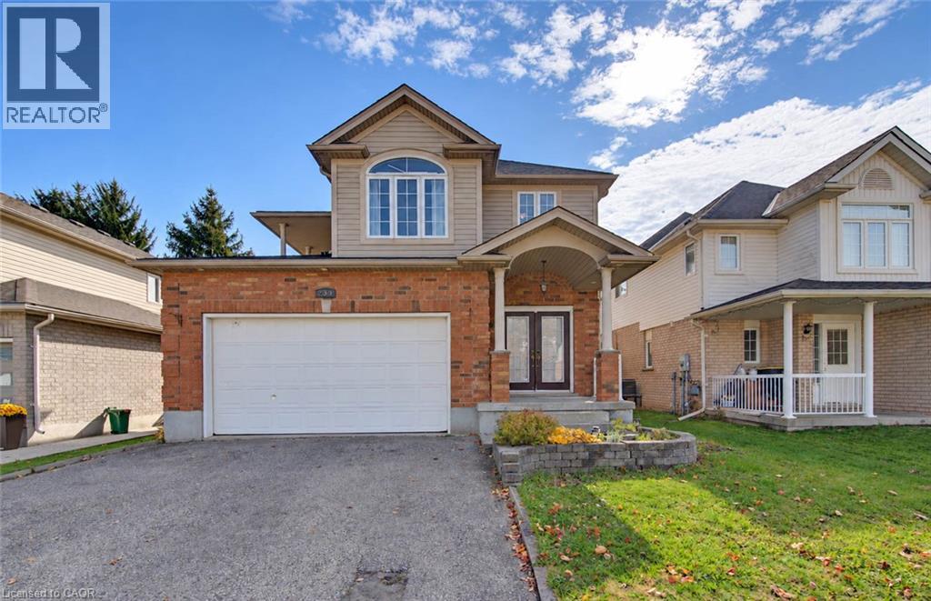 233 Oprington Place, photo 1 of 35
