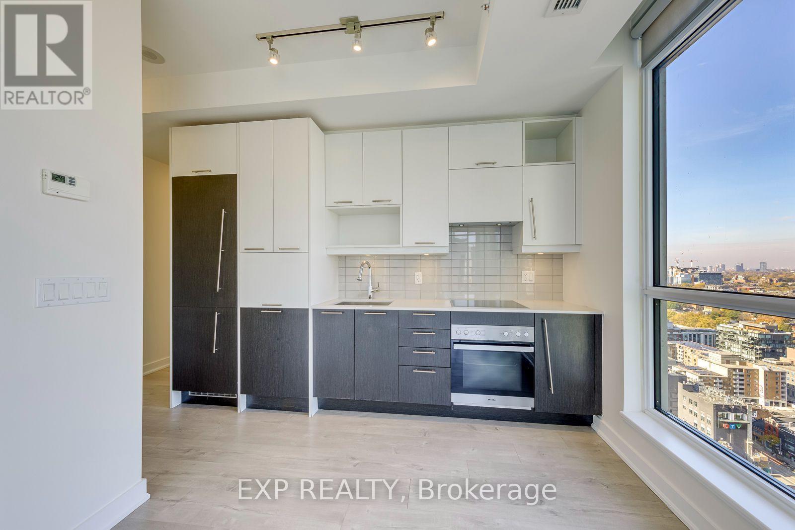 #2702 30 NELSON STREET - 11