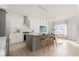 727 157 AV NE, Edmonton — photo 2