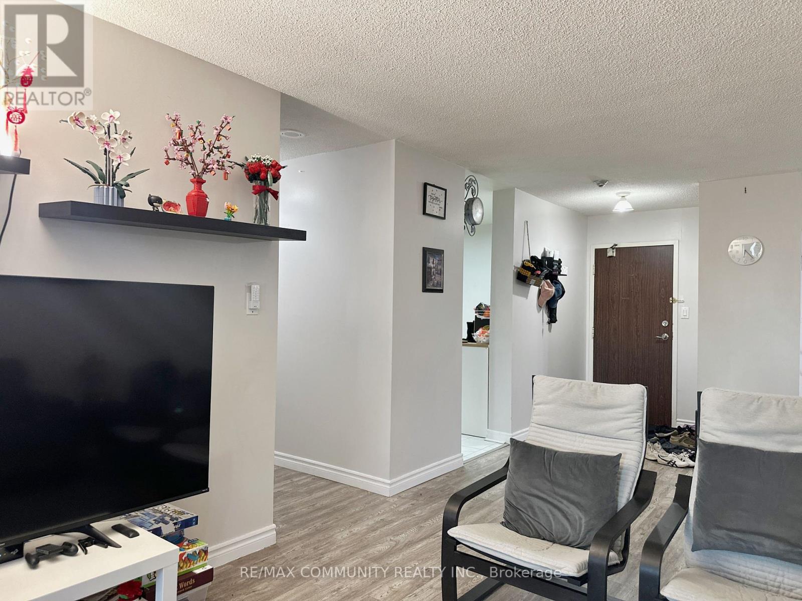 #1133 25 BAMBURGH CIRCLE - 12