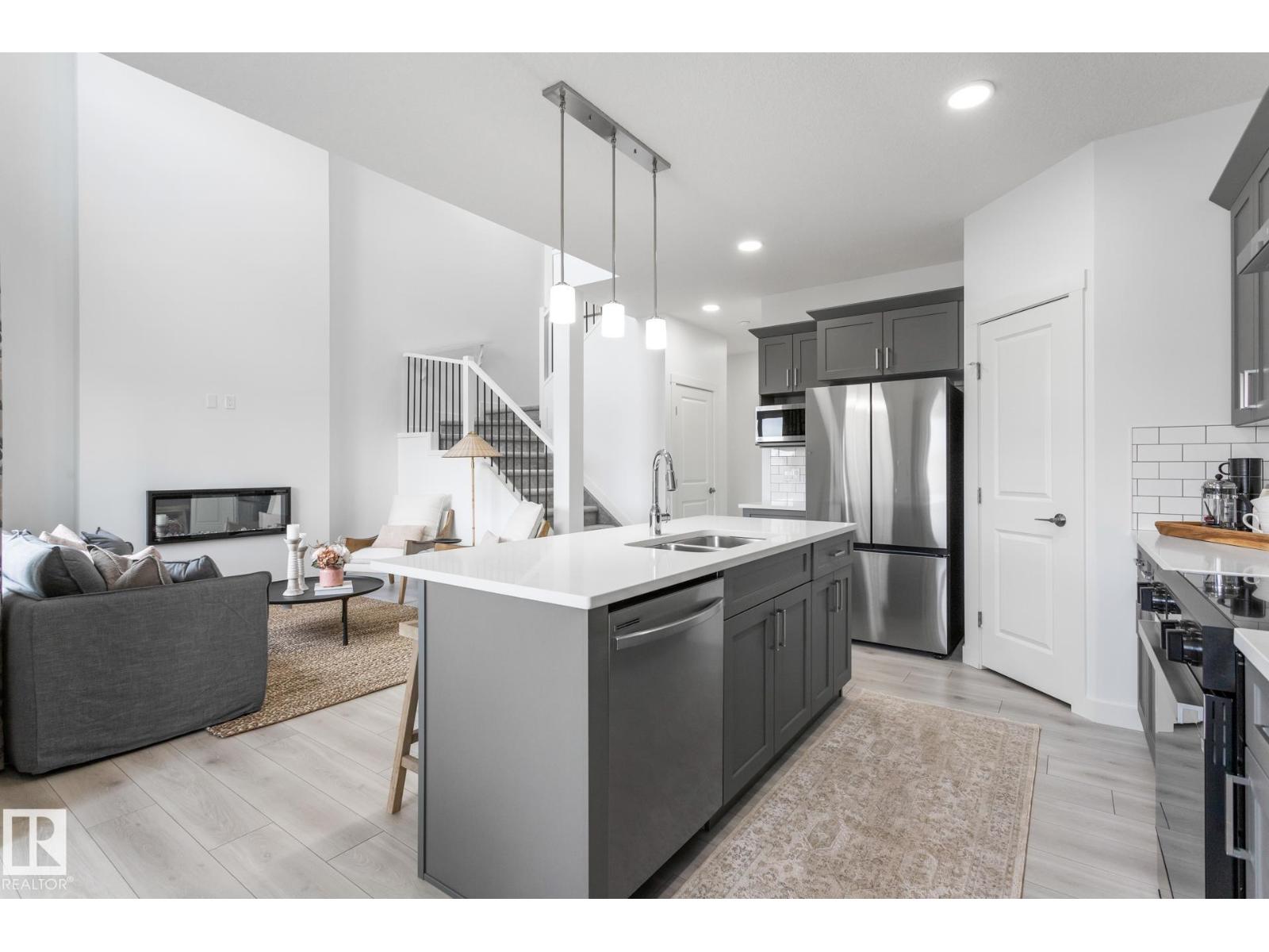 Property photograph 13 for MLS E4514885