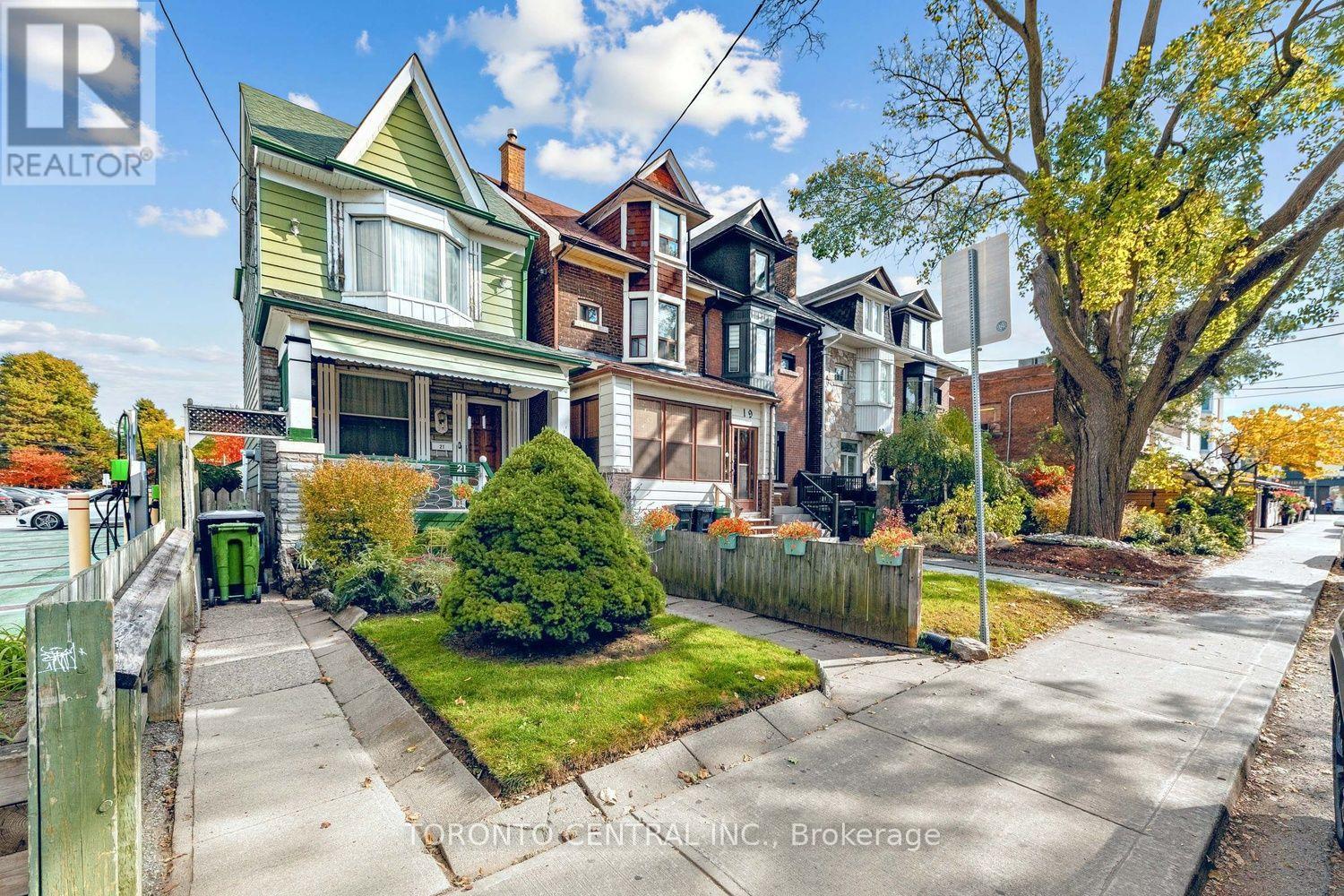 21 CHESTER AVENUE, Toronto (Playter Estates-Danforth) — photo 2