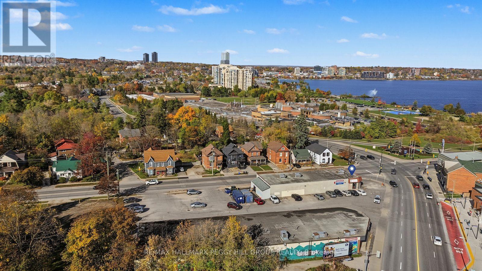 11 ESSA ROAD, Barrie (Allandale) — photo 2