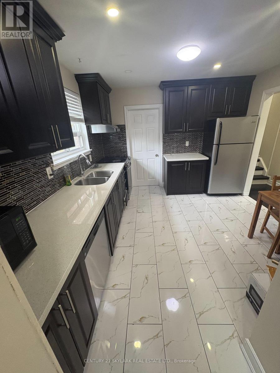 41 DELORAINE DRIVE, Brampton (Southgate) — photo 4