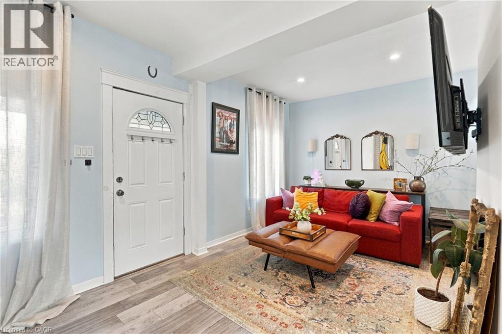 304 ROSSLYN Avenue N, Hamilton — photo 12