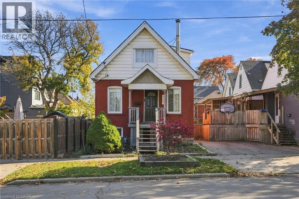 304 ROSSLYN Avenue N, Hamilton — photo 2