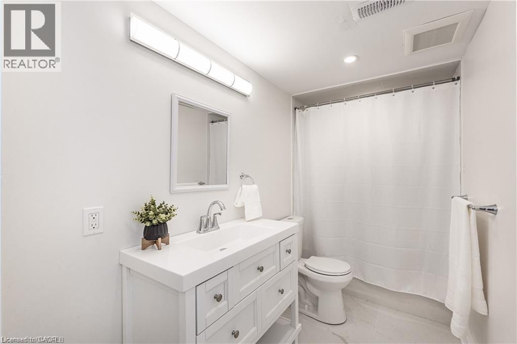 134 DESCHENE Avenue Unit# 2, Hamilton — photo 9