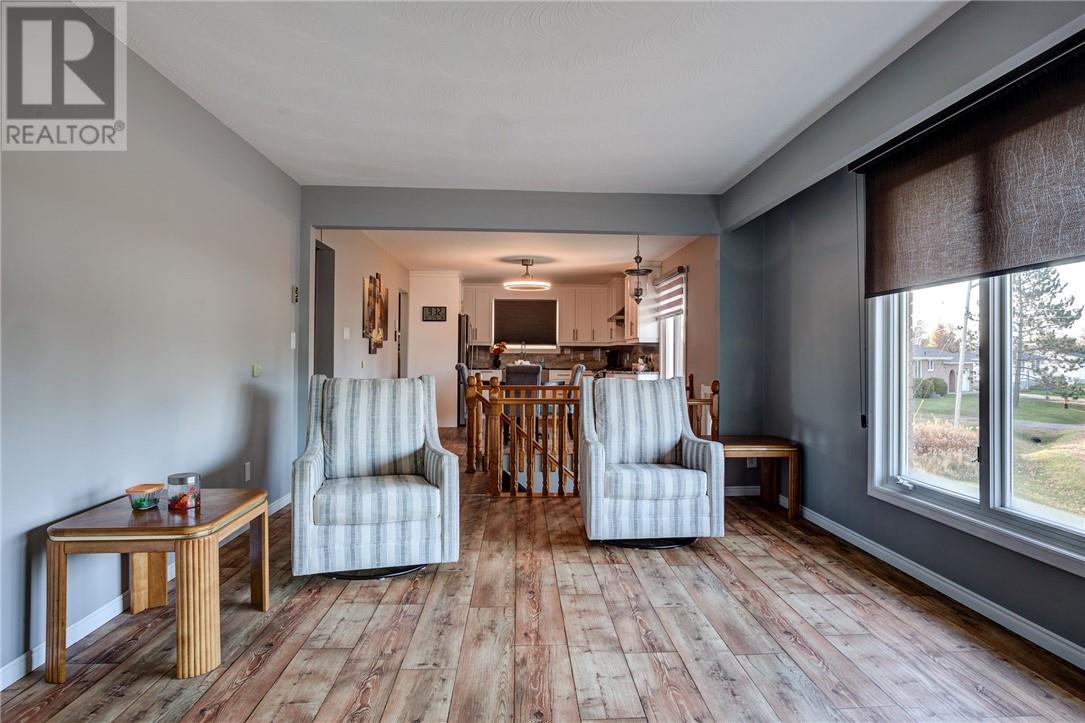 102 Paquette Street, Azilda — photo 4