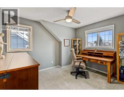 153 Coopers Park SW, Airdrie — photo 31