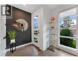 4516B 72 Street NW, Calgary — photo 4