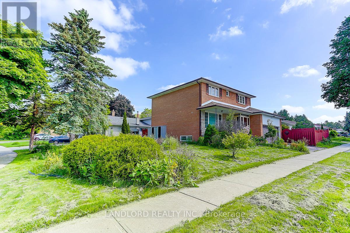 21 PINEWAY BOULEVARD, Toronto (Bayview Woods-Steeles) — photo 2