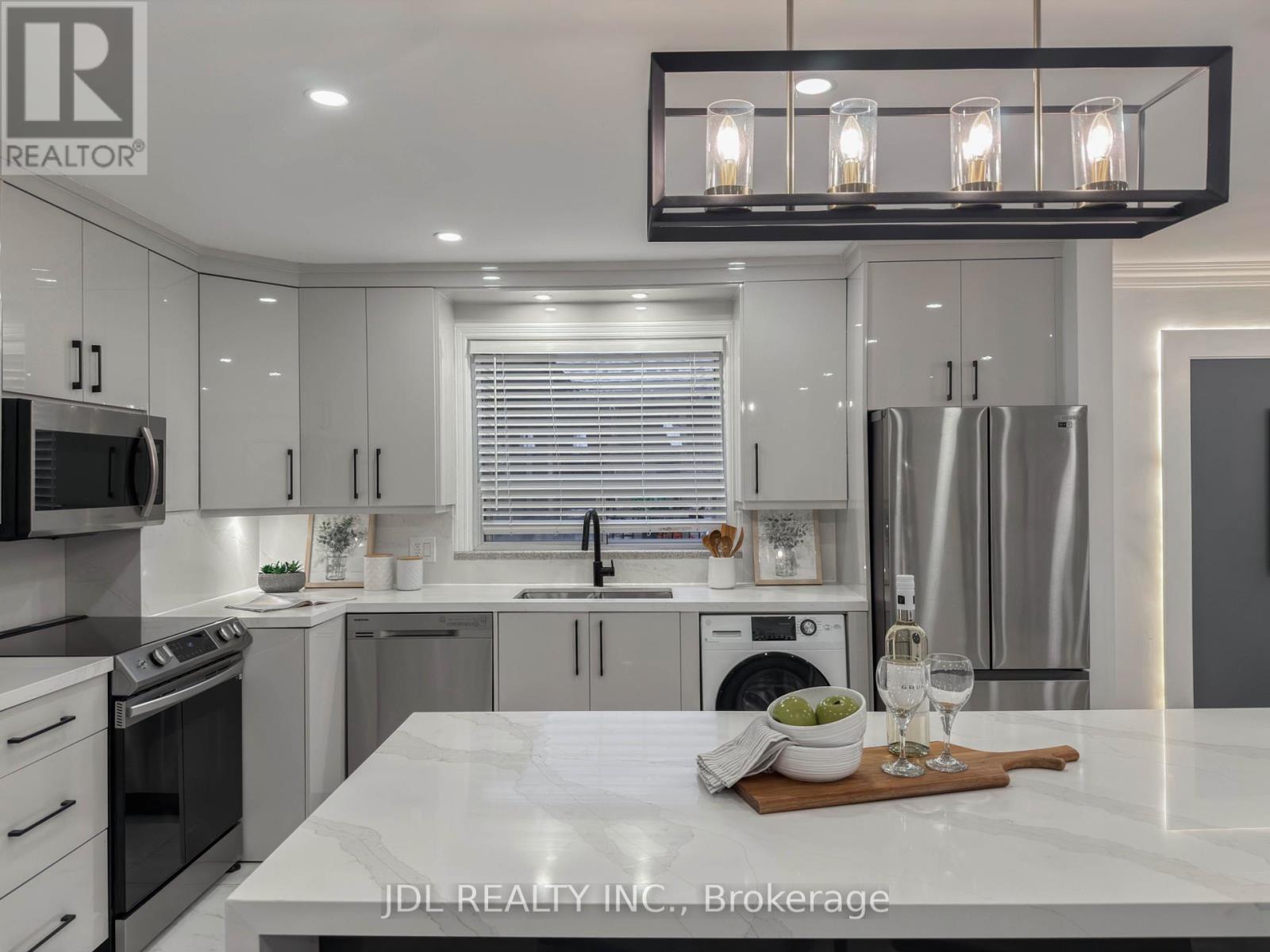 50 SILVERVIEW DRIVE, Toronto (Newtonbrook East) — photo 10