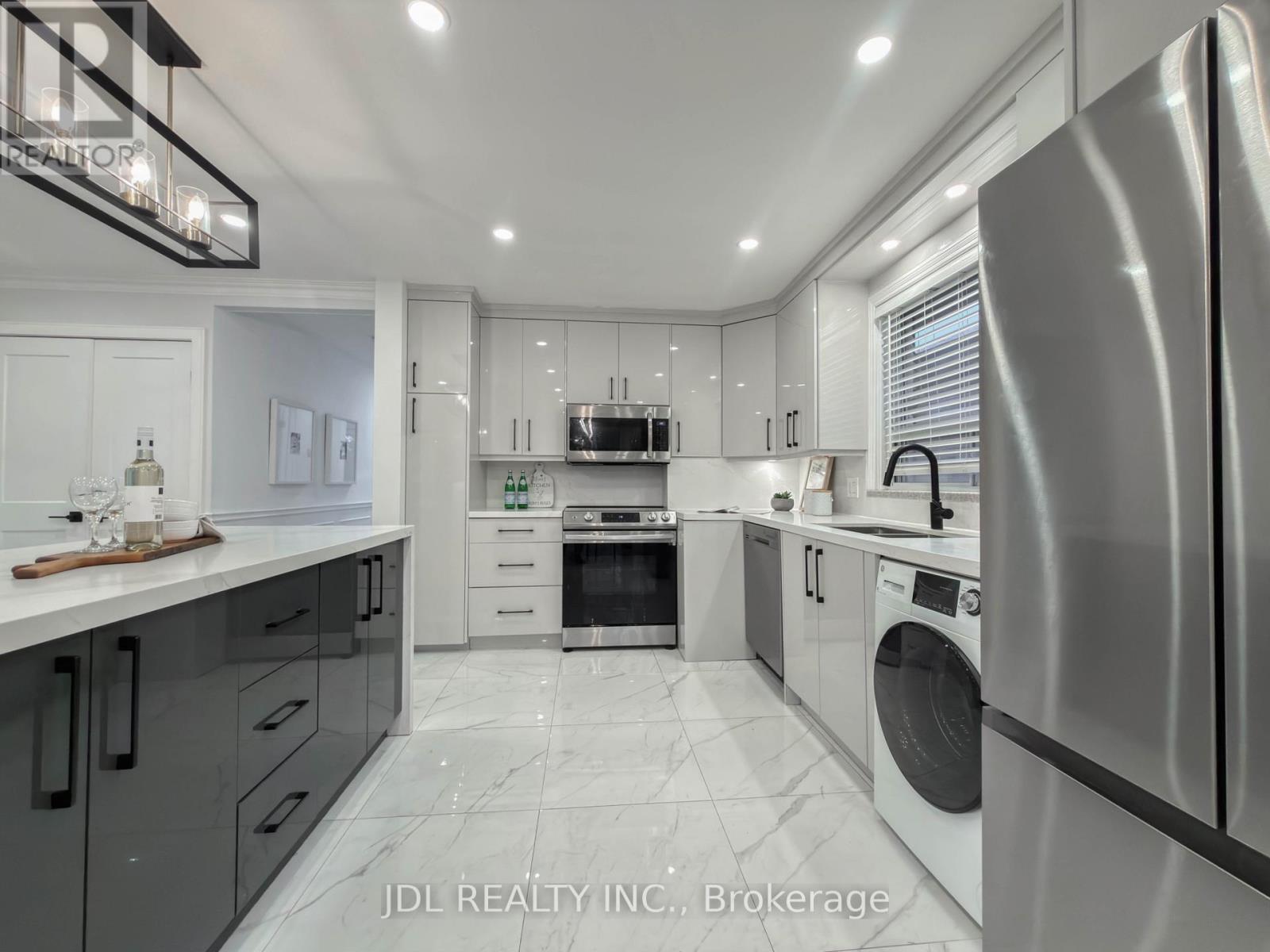 50 SILVERVIEW DRIVE - 13
