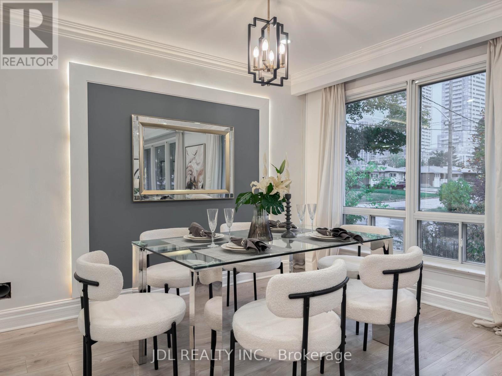 50 SILVERVIEW DRIVE - 21