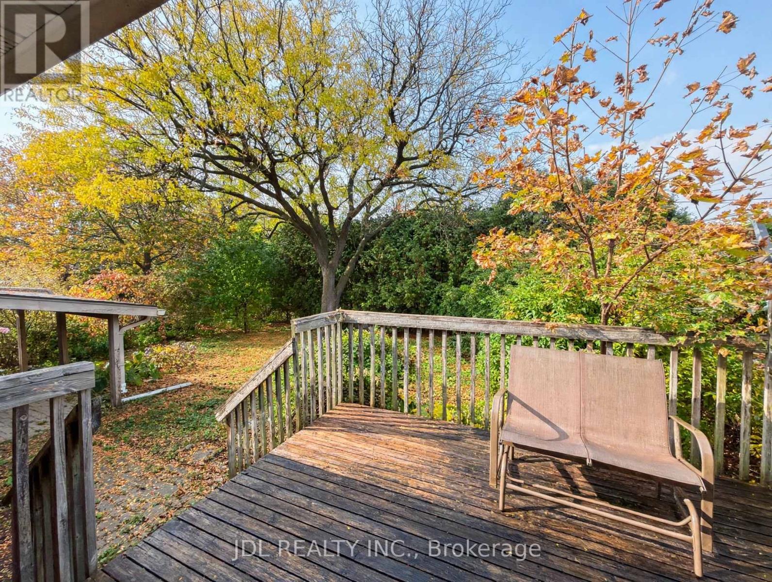 50 SILVERVIEW DRIVE - 35