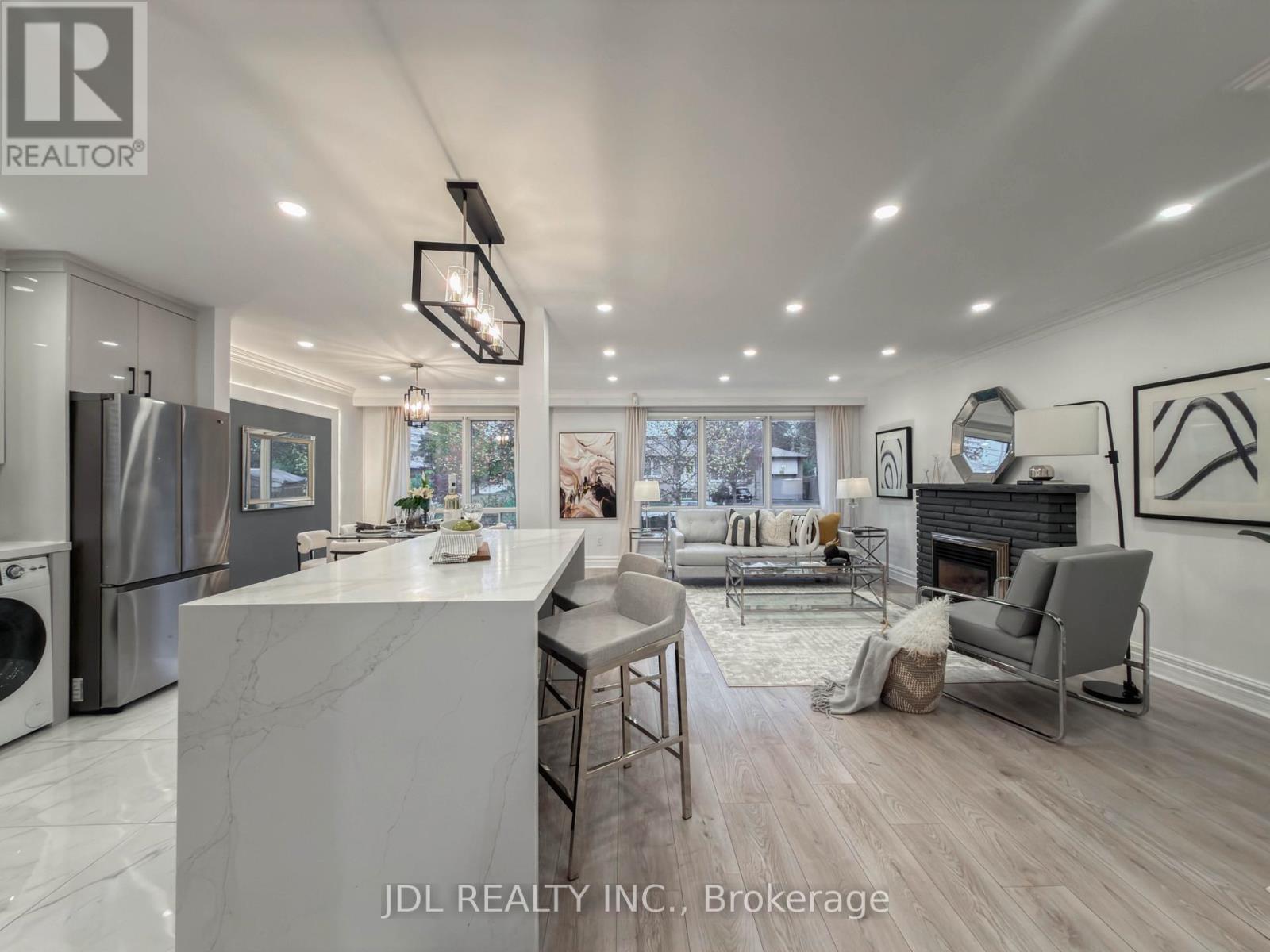 50 SILVERVIEW DRIVE, Toronto (Newtonbrook East) — photo 6