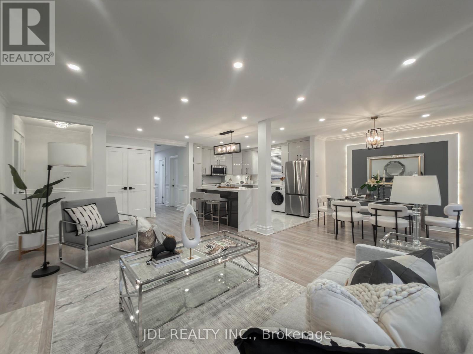 50 SILVERVIEW DRIVE, Toronto (Newtonbrook East) — photo 9